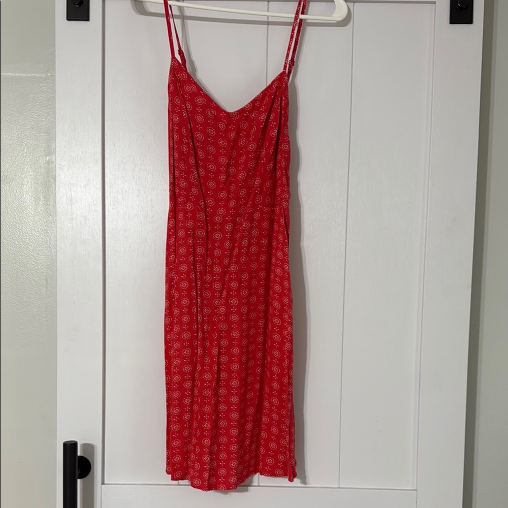 Red Sleeveless Dress